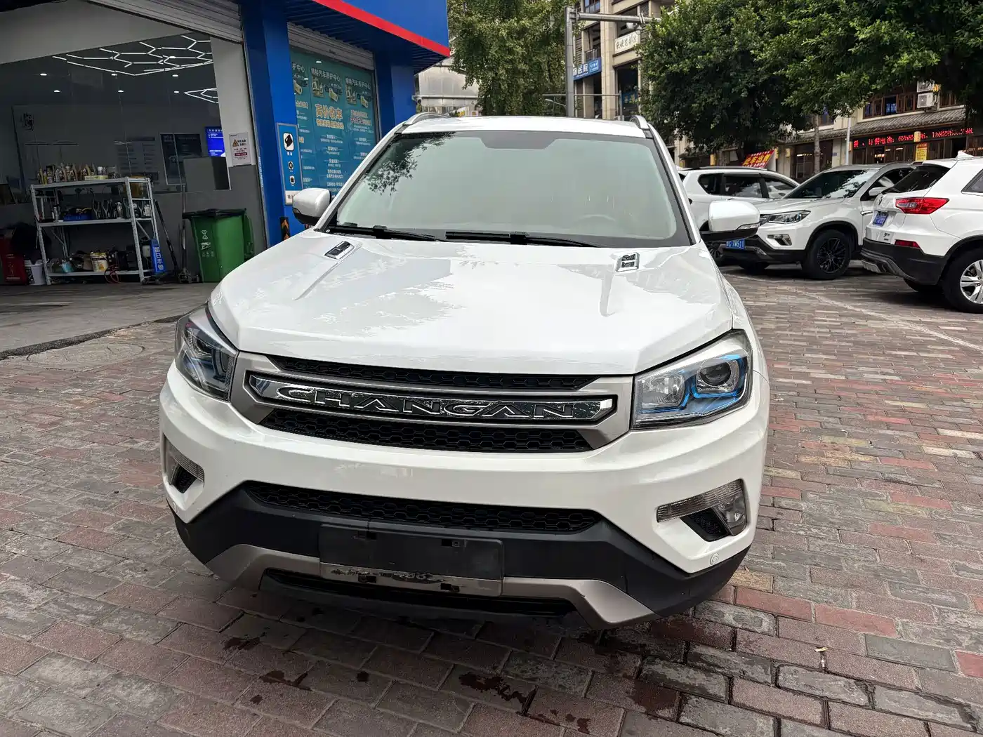 Фото 2 - Changan CS75