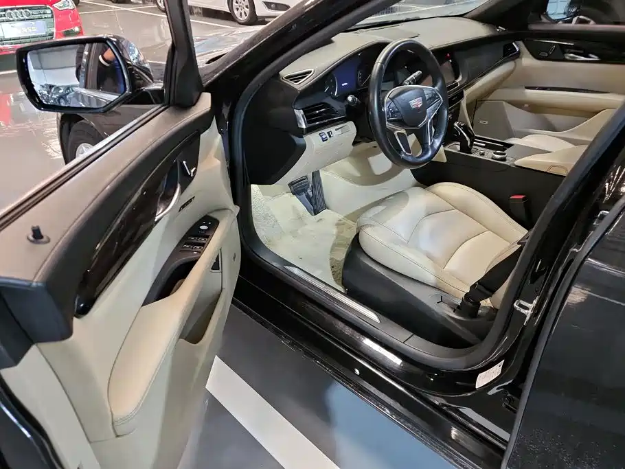 Фото 9 - Cadillac CT6