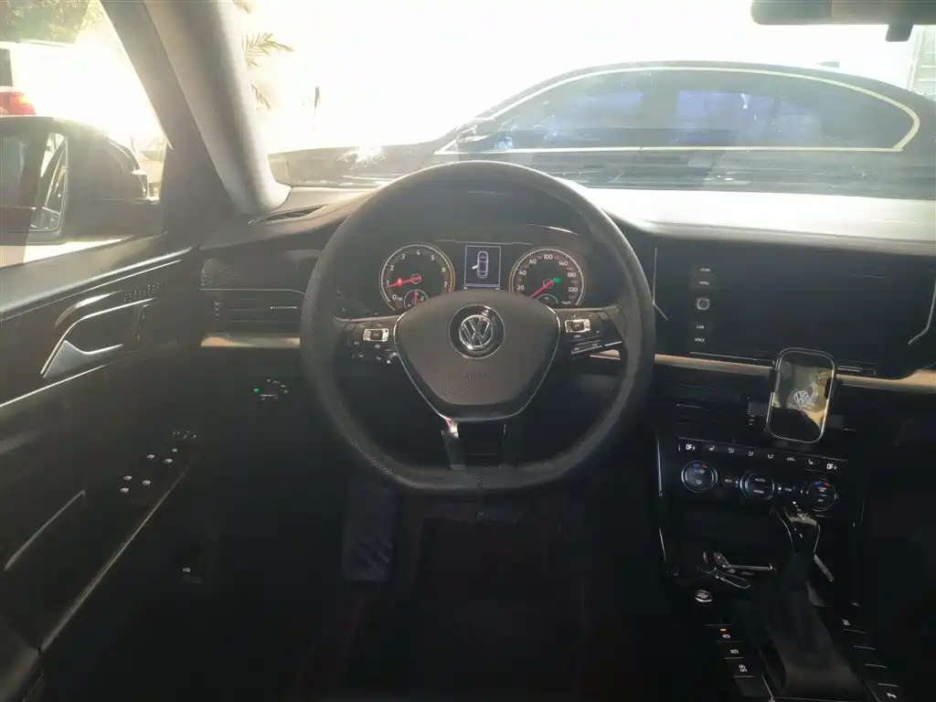 Volkswagen Passat 2019 330TSI Elite Version China VI фото 3