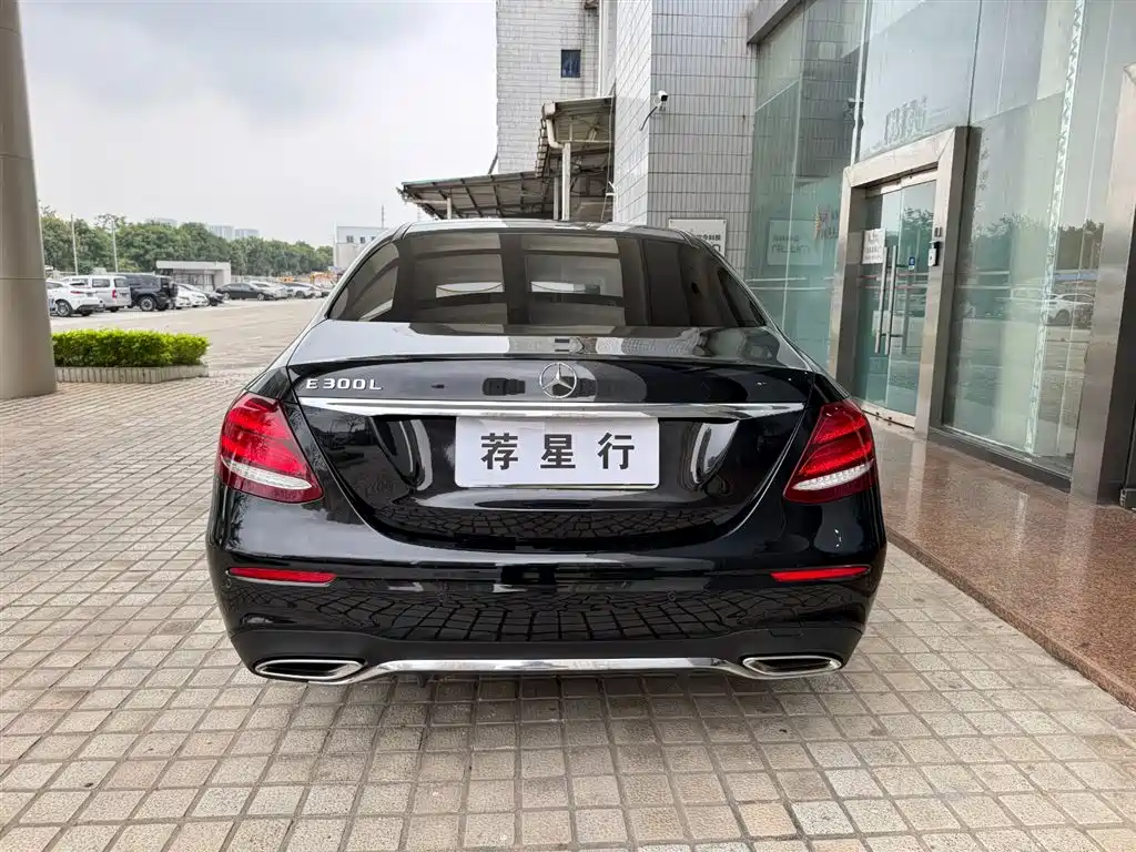 Mercedes-Benz E-Class 2017 E 300 L Sport Luxury фото 14