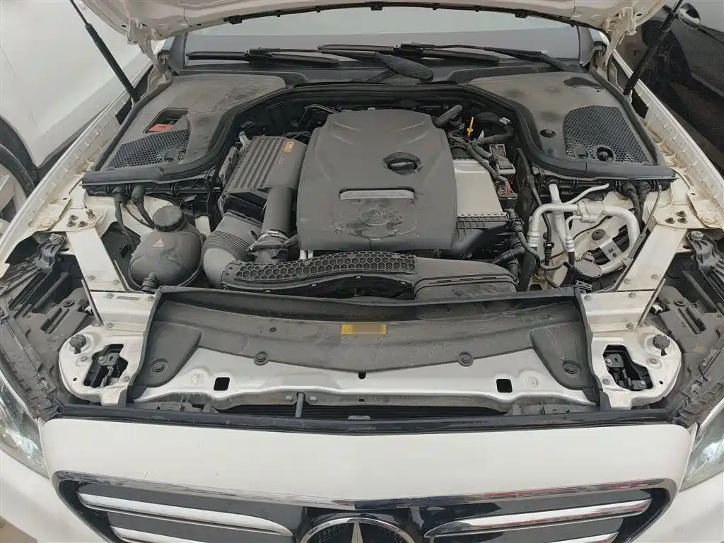 Mercedes-Benz E-Class 2017 E 200 Sport 4MATIC фото 19