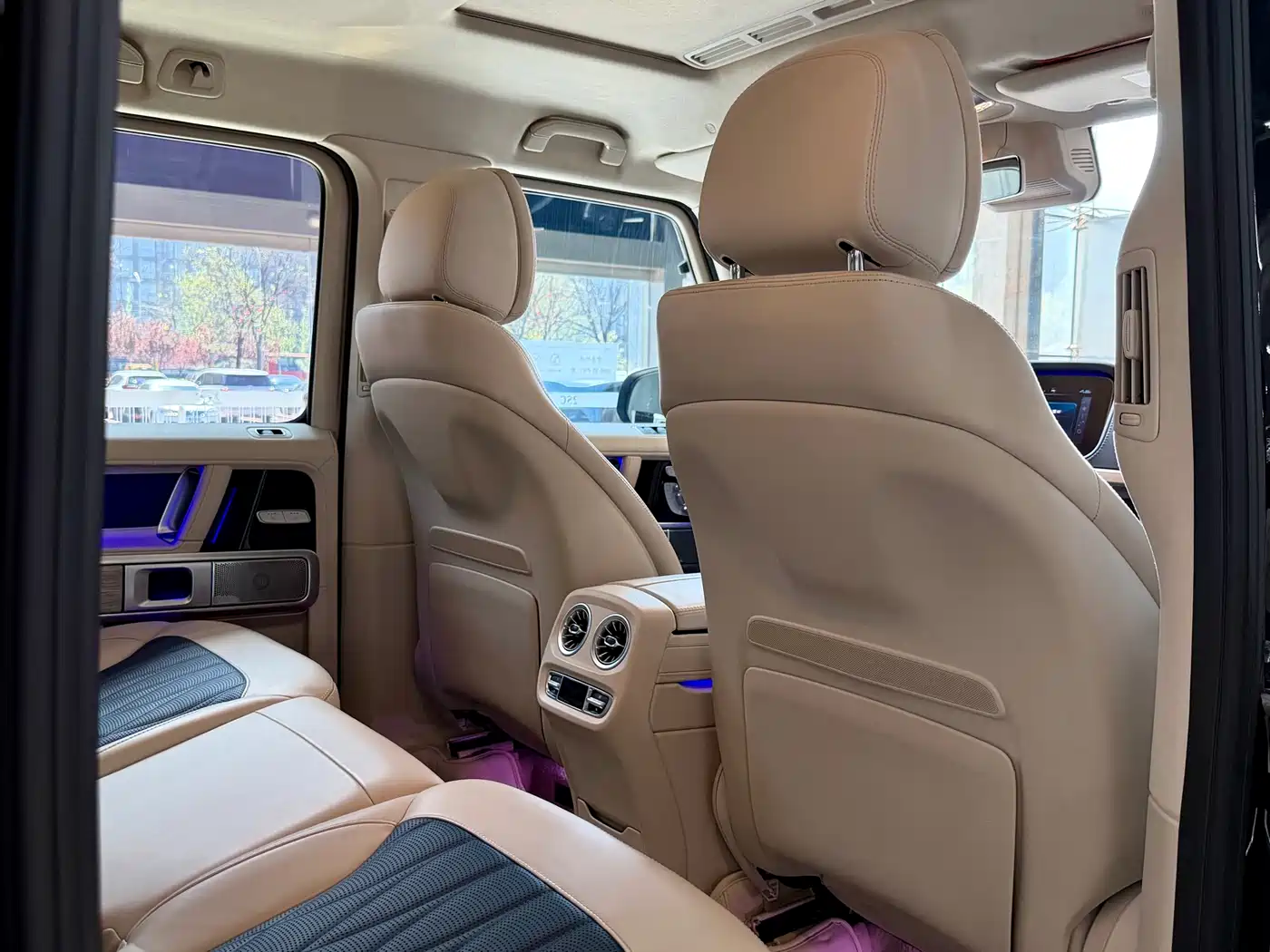 Mercedes-Benz G-Class 2020 G 500 Time Inscription Special Edition фото 35