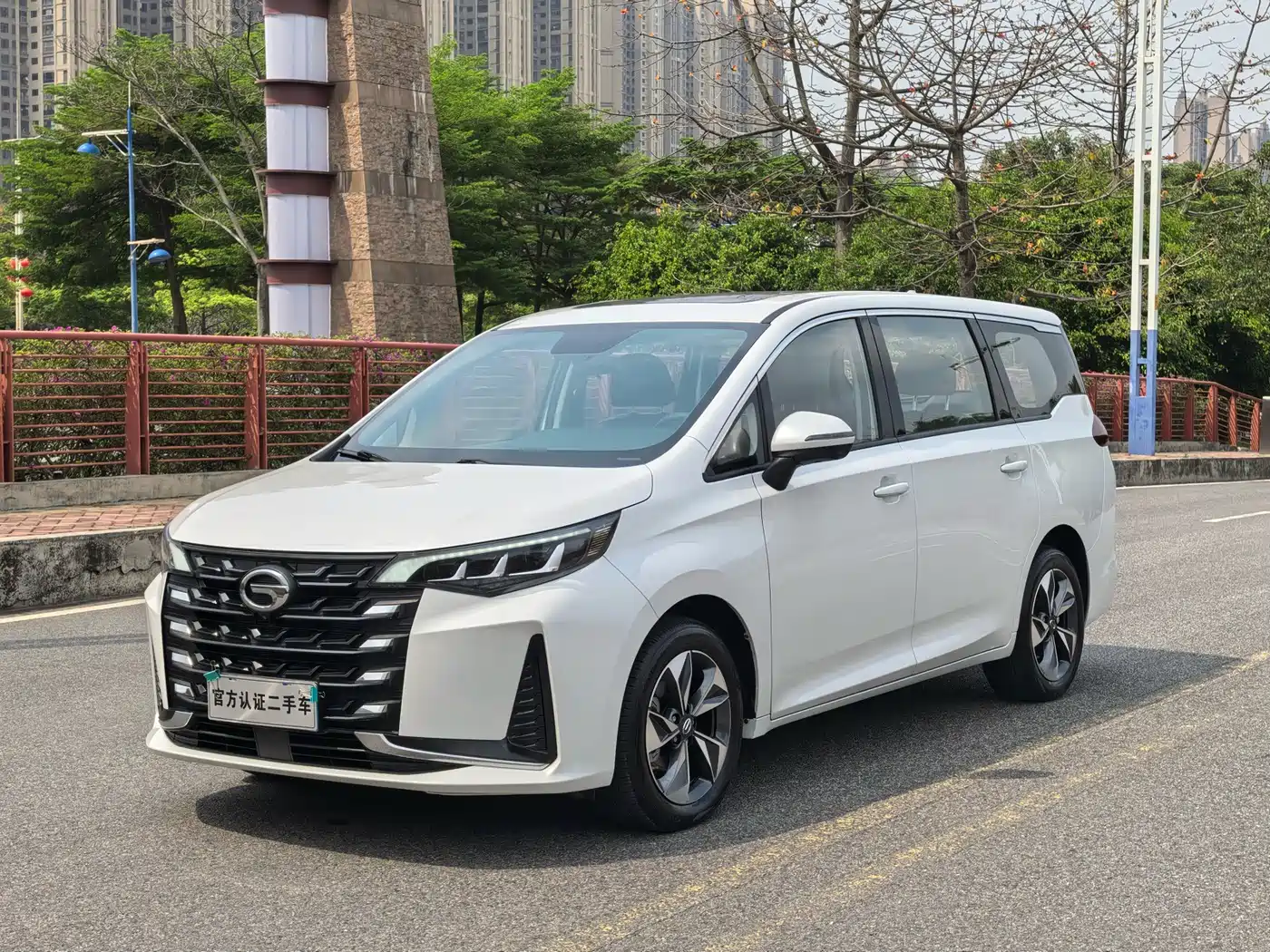 GAC Trumpchi Trumpchi M6 2023 PRO 270T DCT Premium Edition