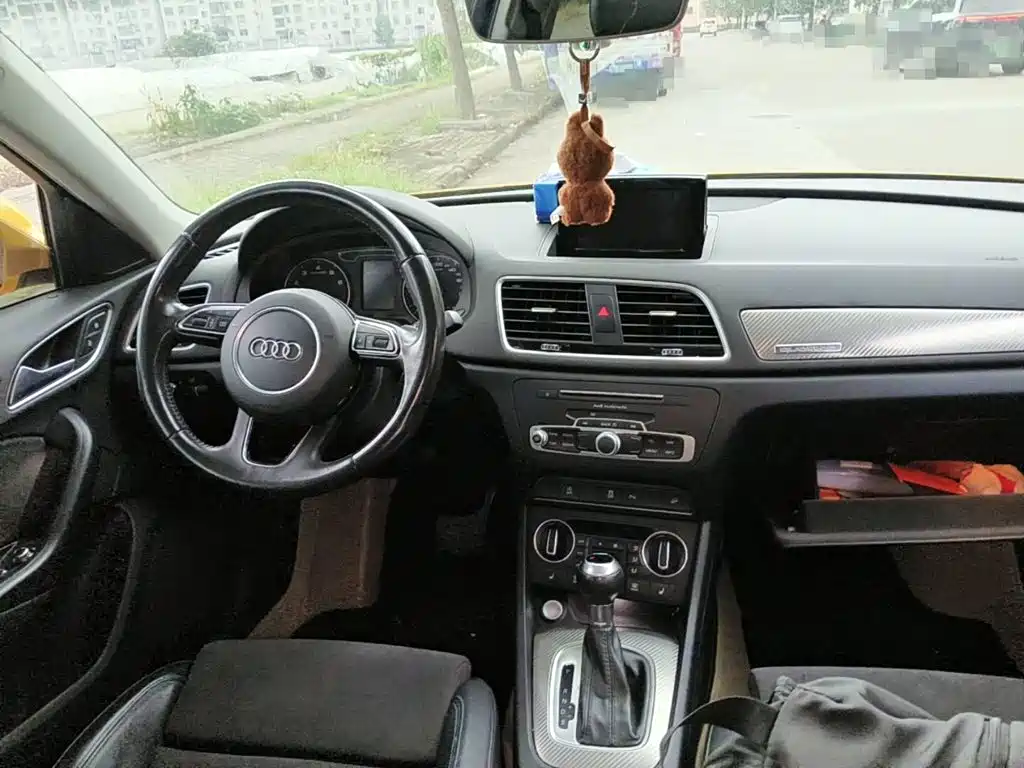 Photo 12 - Audi Q3