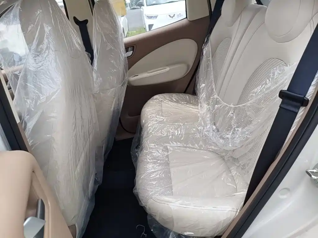Wuling Motors Hongguang MINIEV 2026 2025 4-Door Advanced