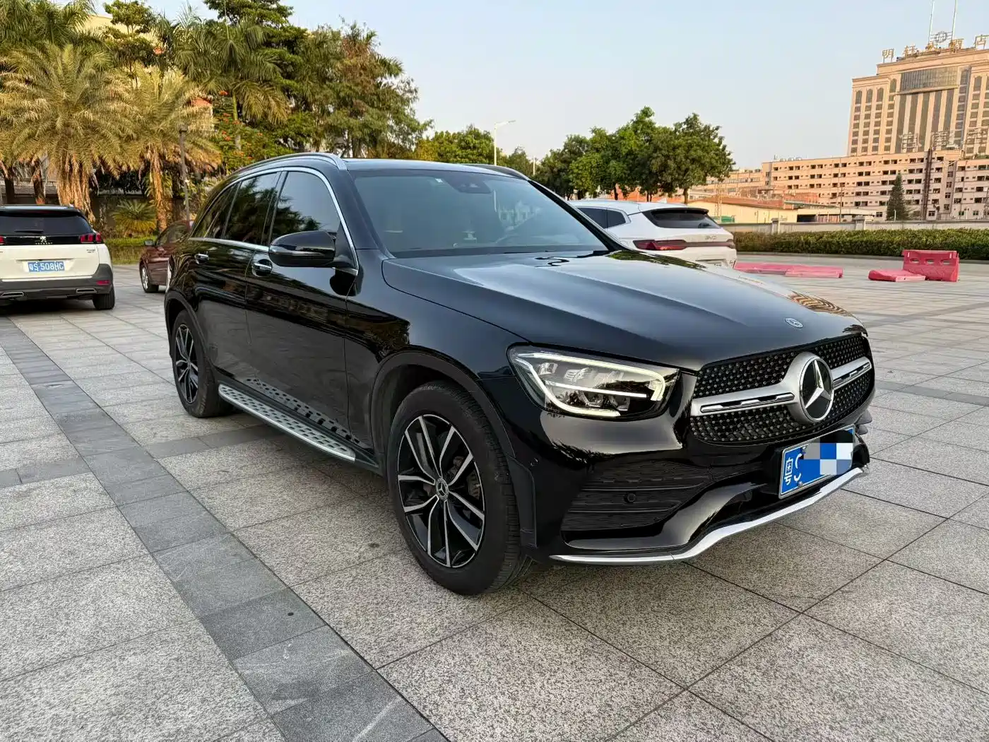 Mercedes-Benz GLC 2022 Model GLC 300 L 4MATIC Dynamic Edition фото 3