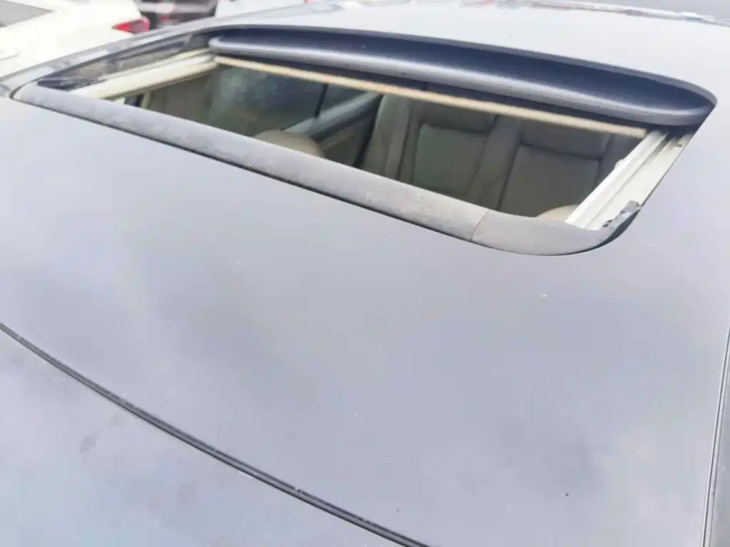 Фото 6 - Toyota Camry