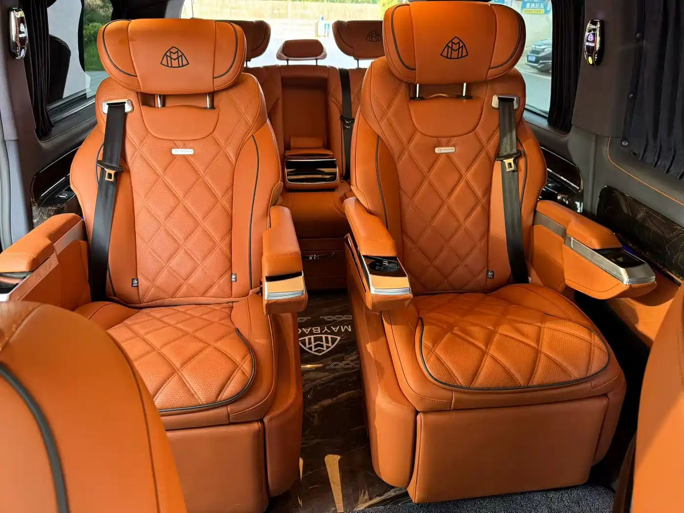 Mercedes-Benz Vito 2023 2.0T Elite 7-Seater фото 10