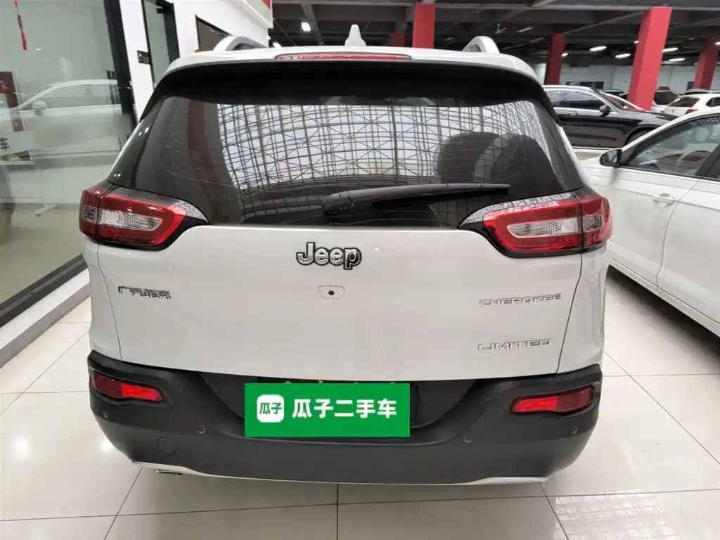 Jeep Cherokee 2019 2017 2.0L Superior Edition
