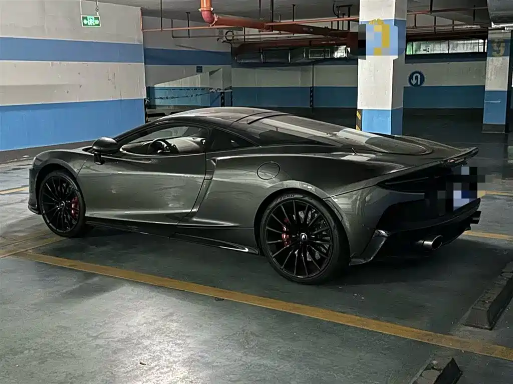 MCLAREN GT