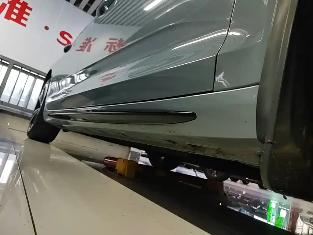 Photo 21 - Geely Preface