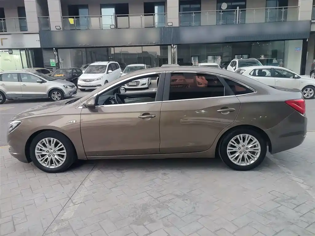 Buick Excelle 2016 15N Automatic Elite фото 5