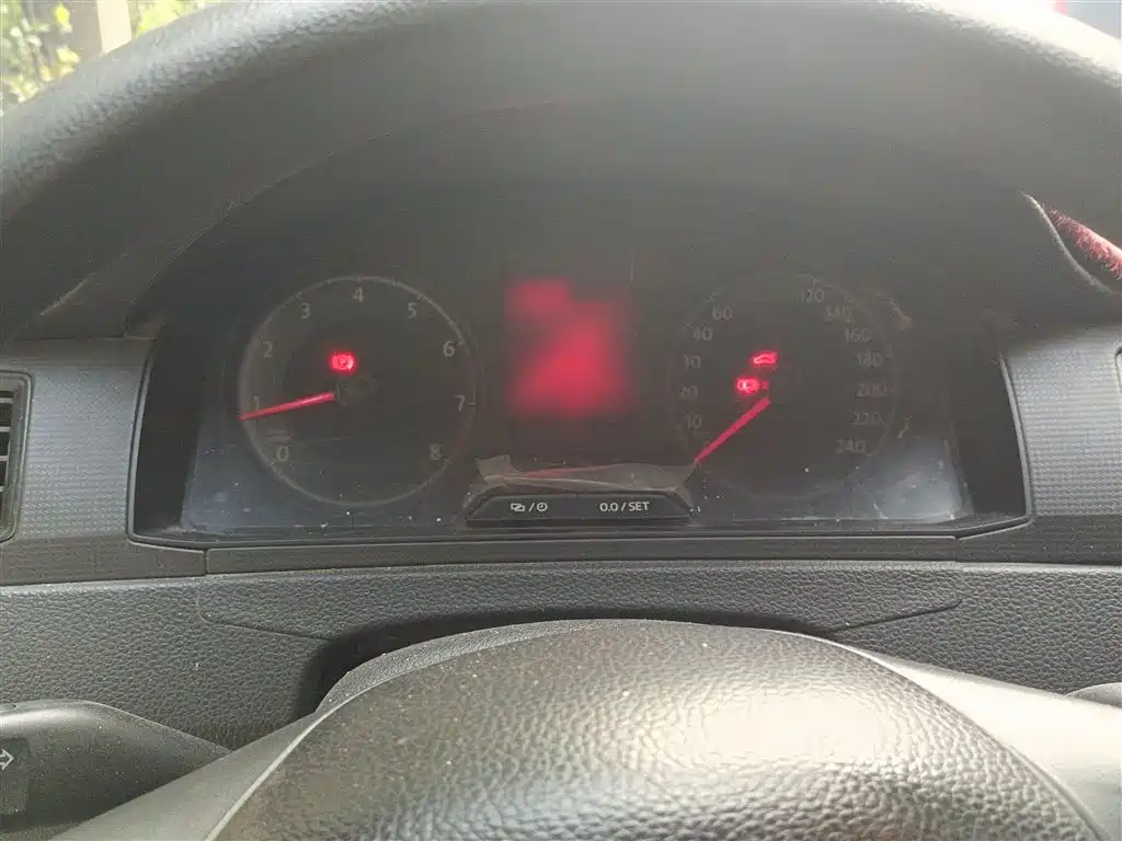 Volkswagen Santana 2016 1.4L Manual Trend Edition фото 4