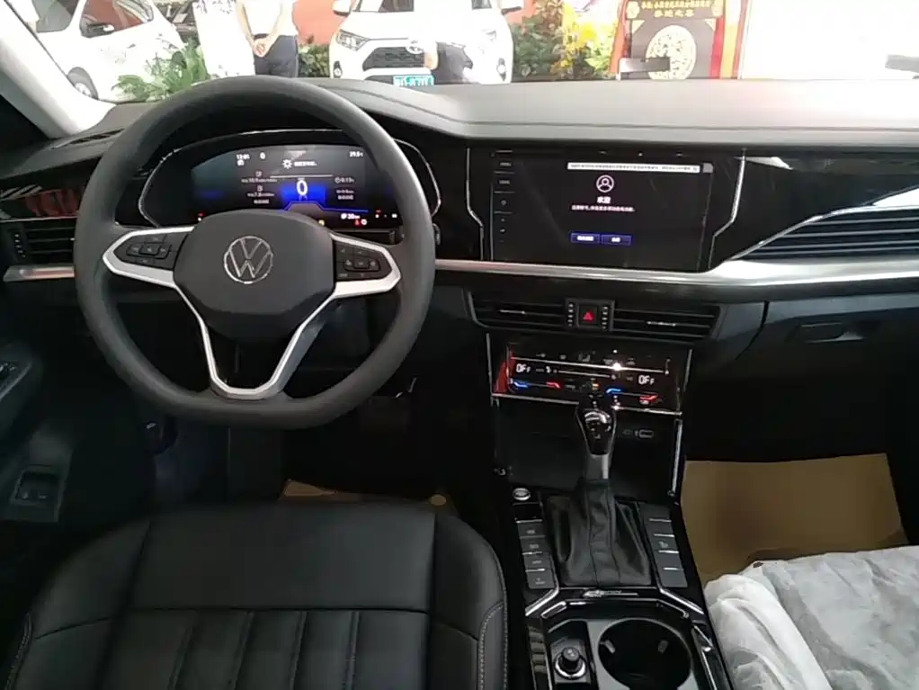 Volkswagen Passat New Energy 2026 2025 430PHEV Hybrid Business Edition