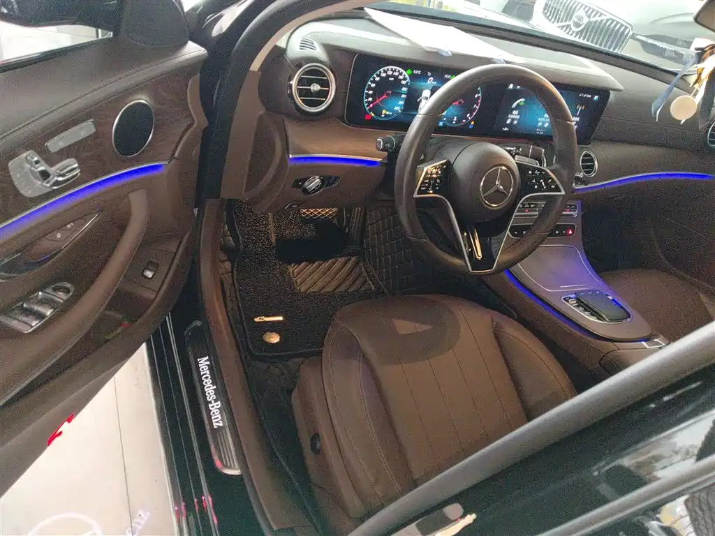 Mercedes-Benz E-Class 2022 E 300 L Fashion фото 13