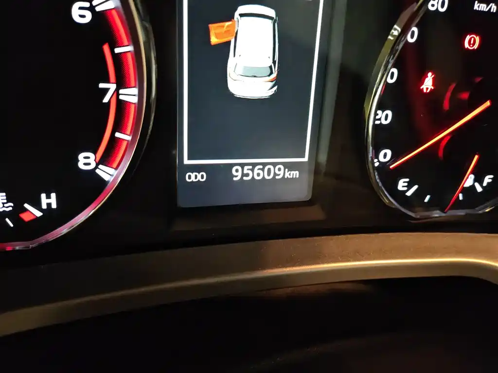 Toyota RAV4 Rongfang 2016 2.0L CVT 2WD Smart (China V) фото 5