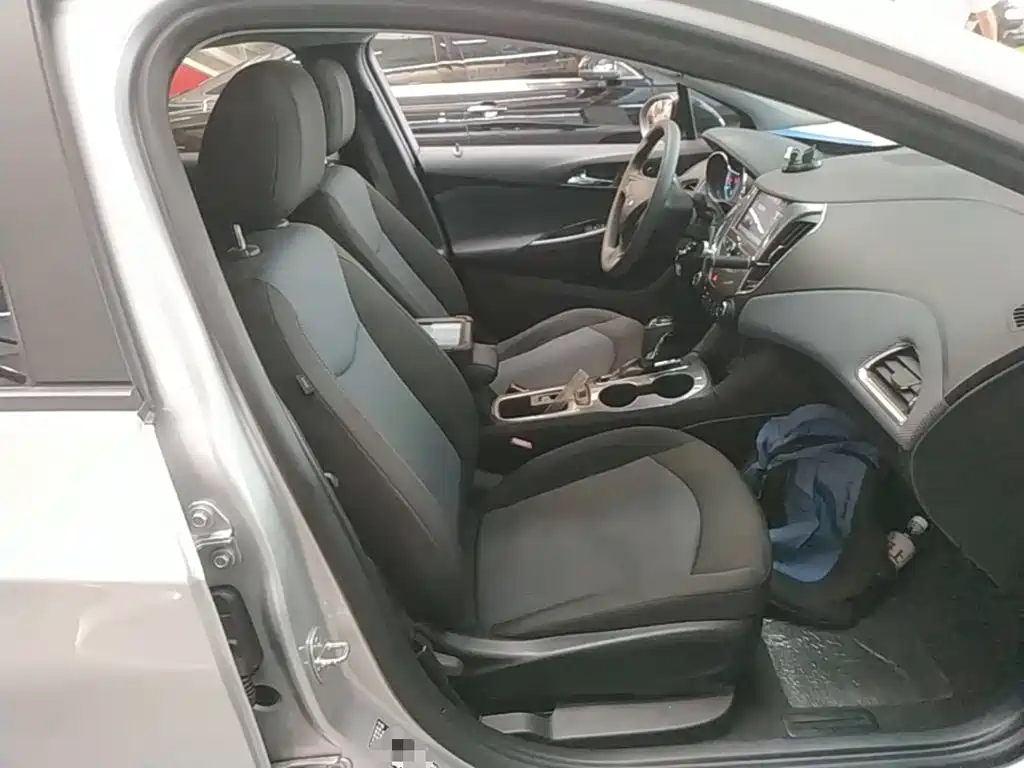 Chevrolet Cruze 2019 2018 Redline 320 Automatic Pioneer Edition