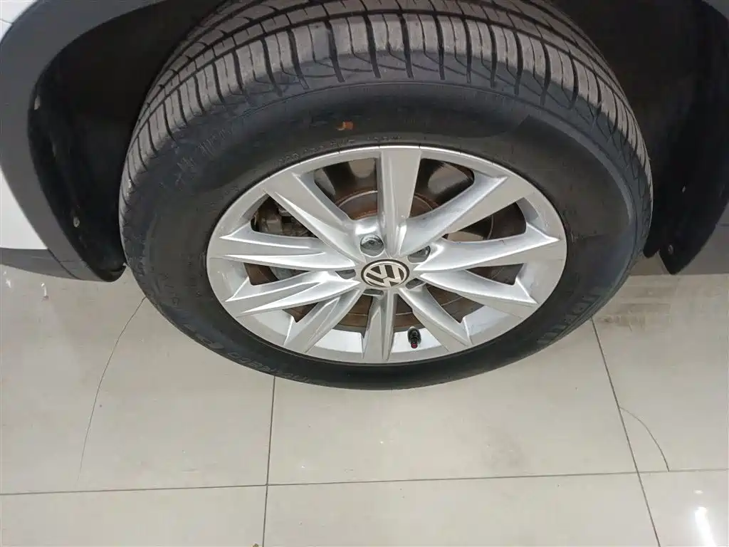 Volkswagen Tiguan 2015 1.8TSI Automatic 2WD Comfortline фото 23