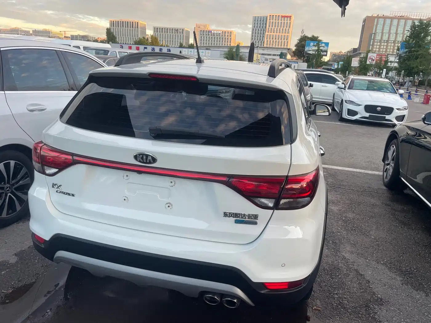 Kia KX CROSS 2019 2018 1.6L Automatic Smart Sunroof Edition