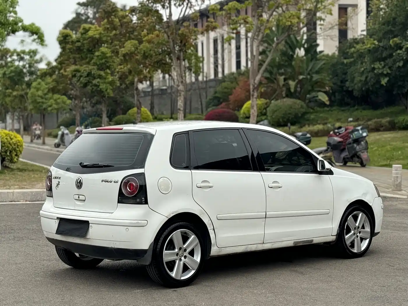 Volkswagen Polo 2009 Jingqing 1.6L Automatic Trend Edition фото 14
