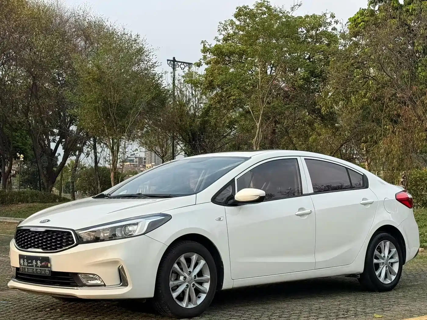 Kia K3 2017 1.6L Automatic 15th Anniversary Special GLS