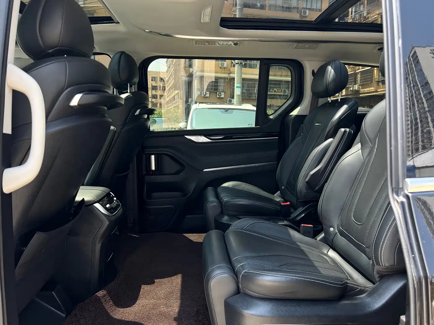 SAIC Maxus Maxus G20 2020 2.0T Gasoline Automatic Luxury Executive фото 23