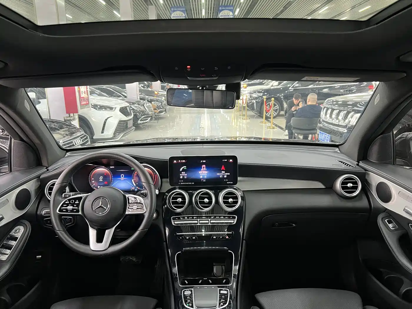 Mercedes-Benz GLC 2022 Facelift III GLC 260 L 4MATIC Dynamic фото 5