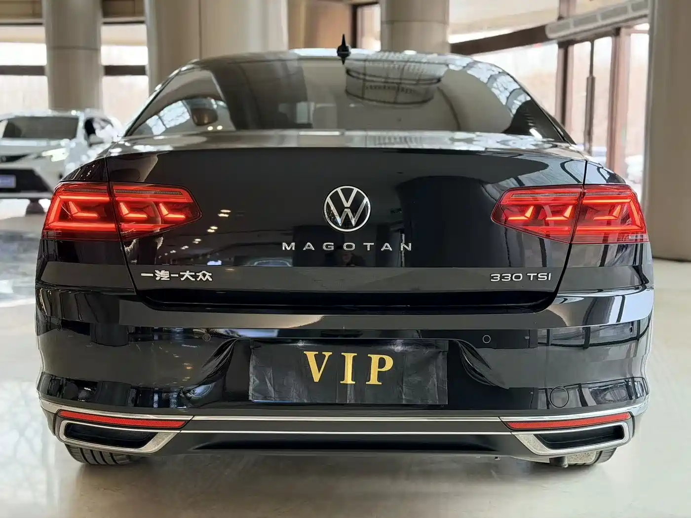 Volkswagen Magotan 2020 330TSI DSG Luxury фото 7