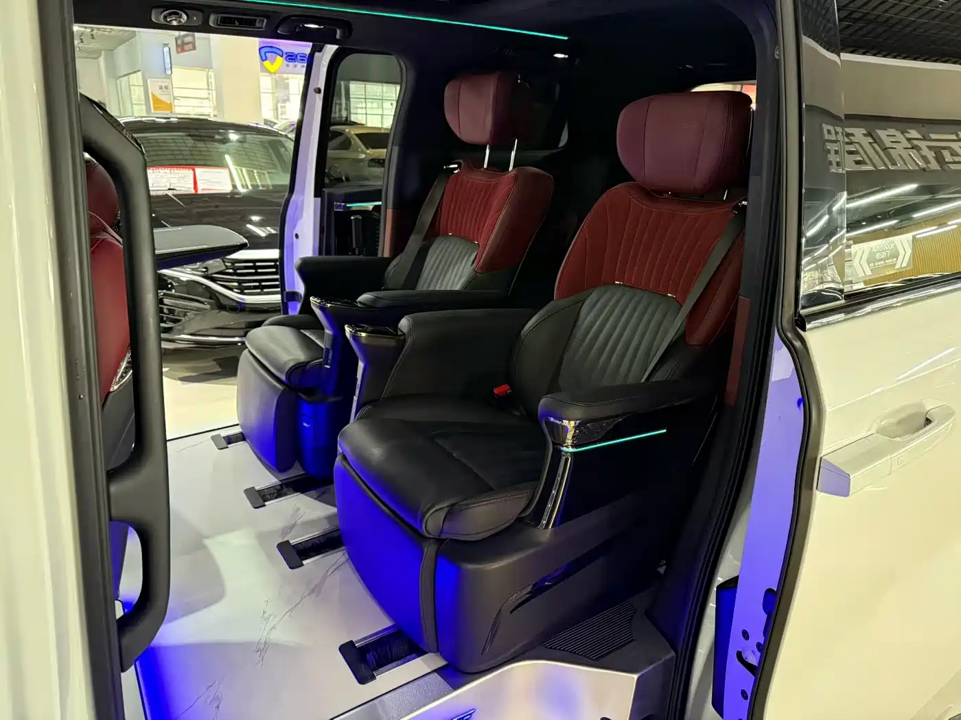 GAC TRUMPCHI TRUMPCHI M8