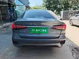 Фото 6 - Roewe i5