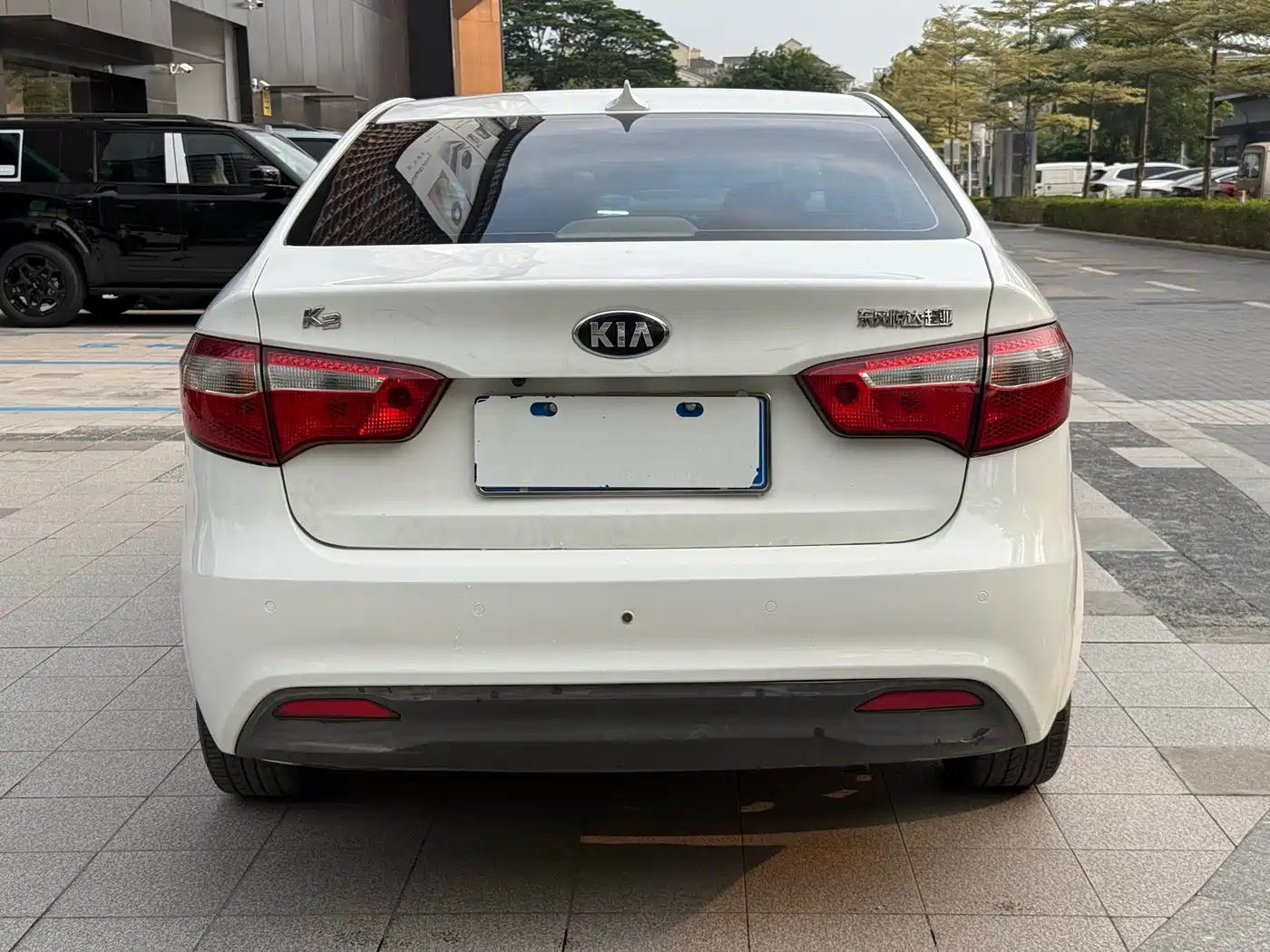 Kia K2 2012 Sedan 1.6L AT Premium Commemorative Edition фото 6