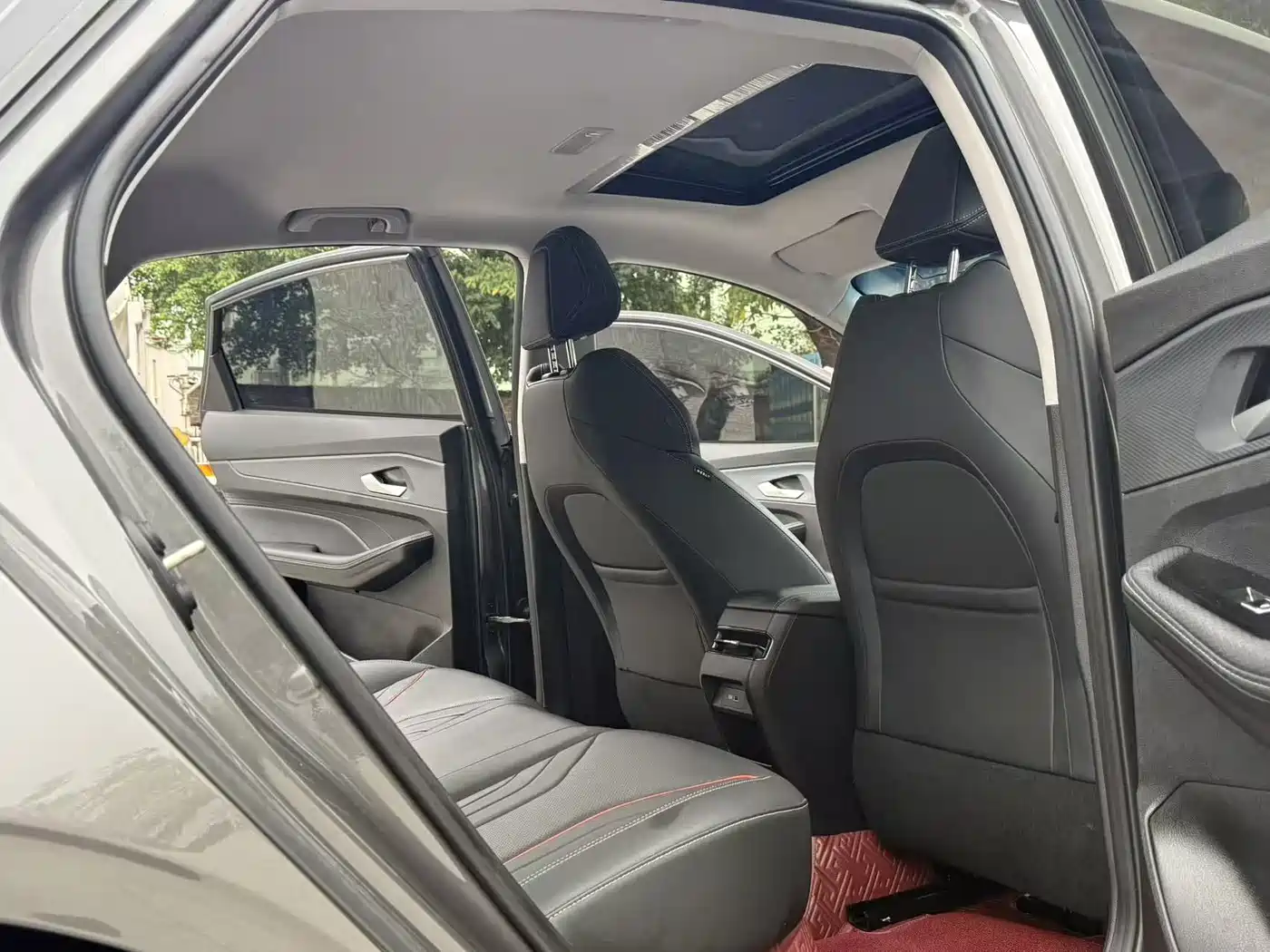 GEELY AUTOMOBILE BINRUI