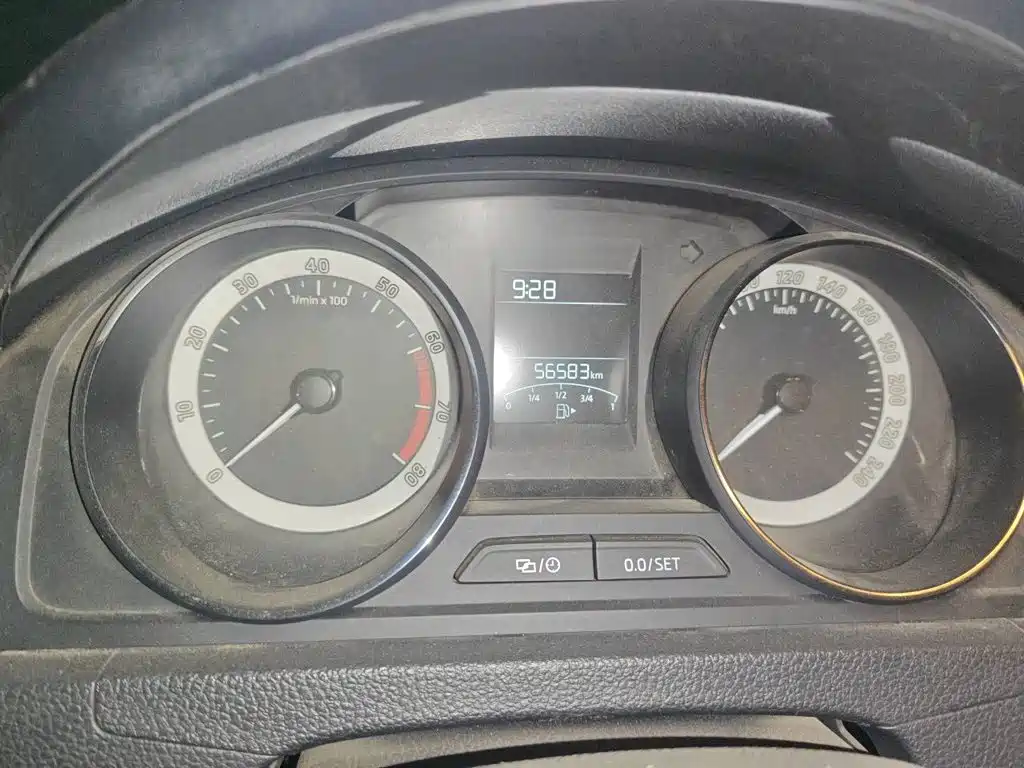Škoda Skoda Rapid Spaceback 2020 2019 Facelift 1.5L Manual Comfort Version China VI