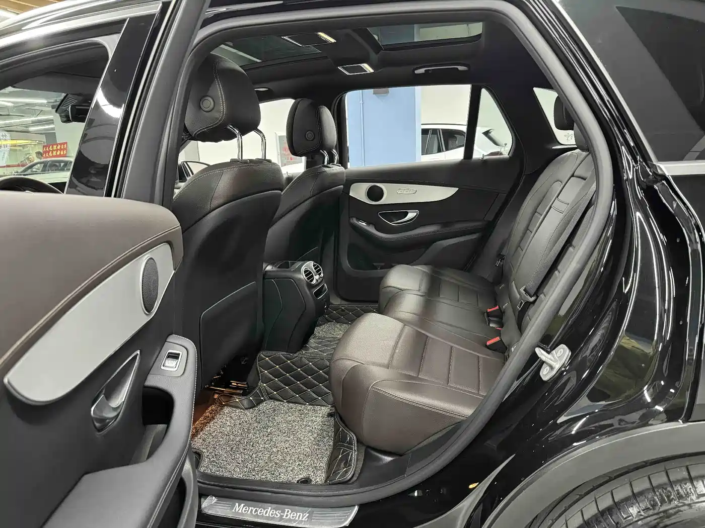 Mercedes-Benz GLC 2021 GLC 260 L 4MATIC Sporty фото 16