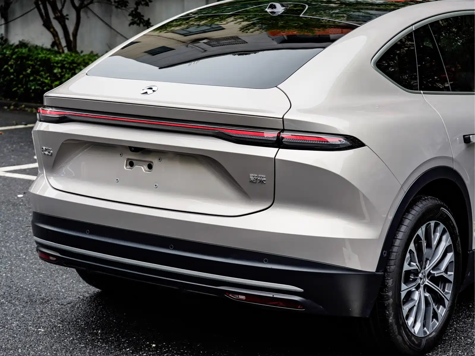 Фото 6 - NIO EC6