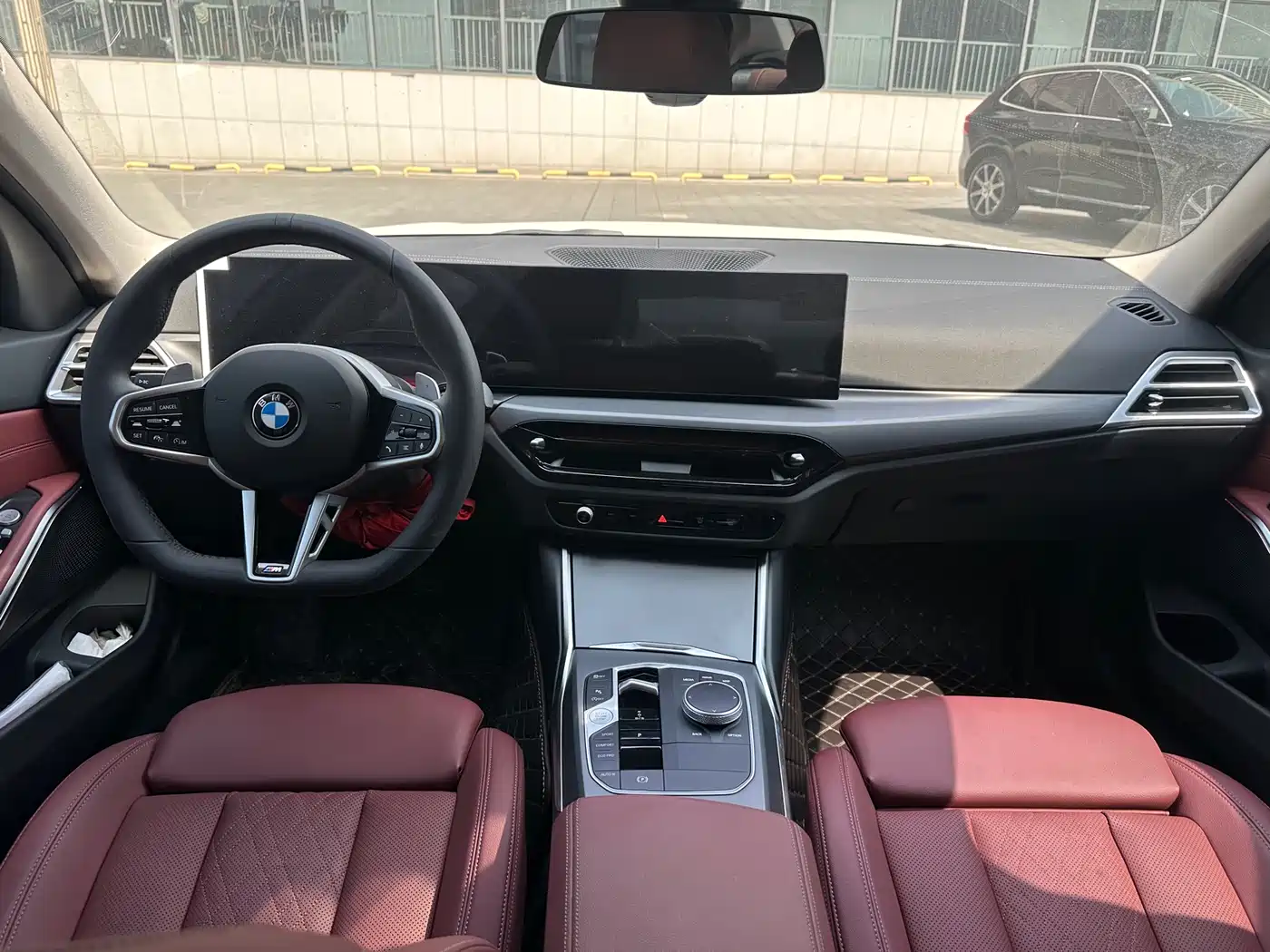 BMW 3 Series 2025 325i M Sport Package фото 7