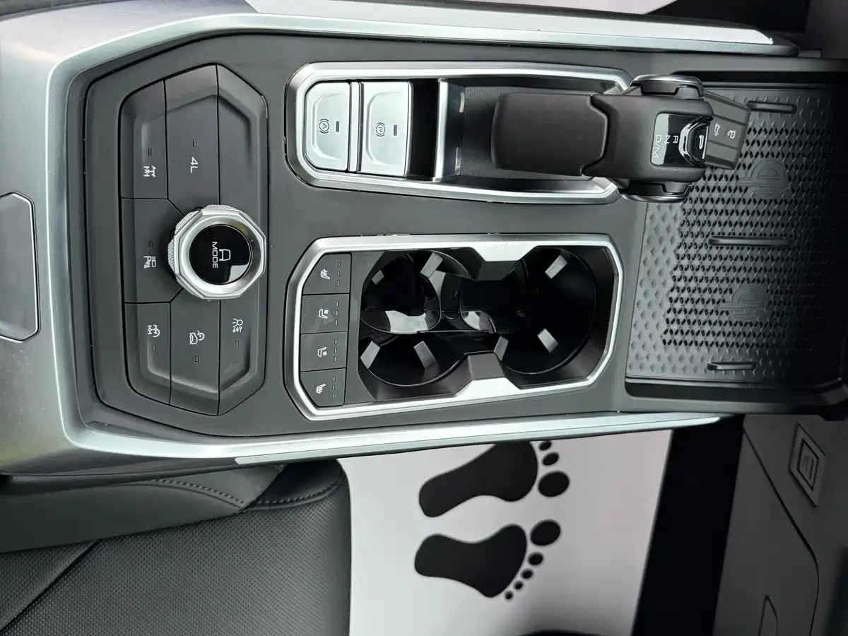 Tank 400 New Energy 2025 2024 Hi4-T Off-Road Edition