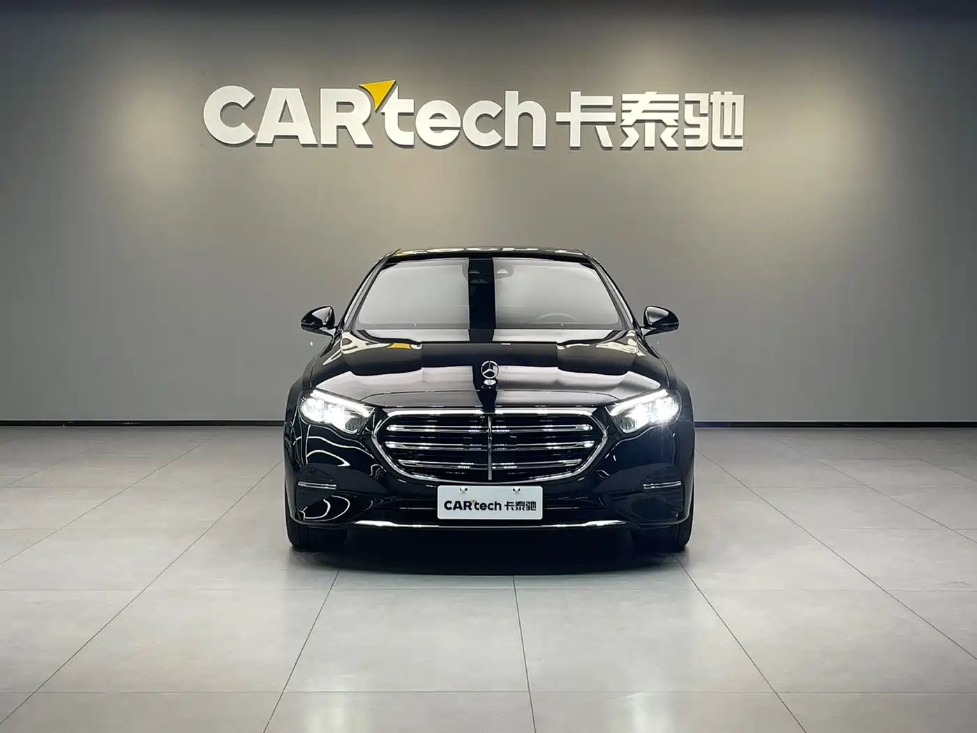 Mercedes-Benz E-Class 2024 Model E 300 L Luxury фото 2