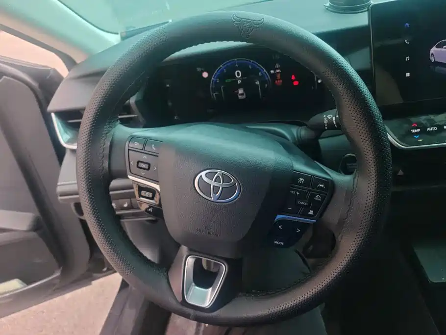 Toyota Camry 2025 2024 2.0E Elite Edition