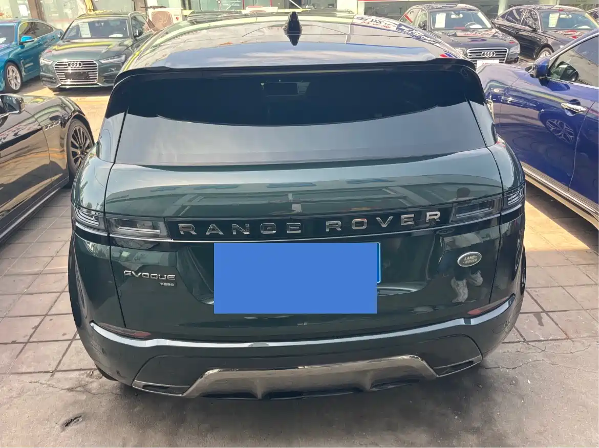 Land Rover Range Rover Evoque 2021 Range Rover Evoque L 249PS R-Dynamic First Edition Launch Edition фото 3