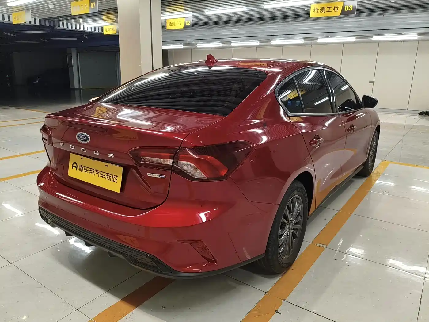 Ford Focus 2023 2022 Sedan EcoBoost 180 Auto Speed Edition