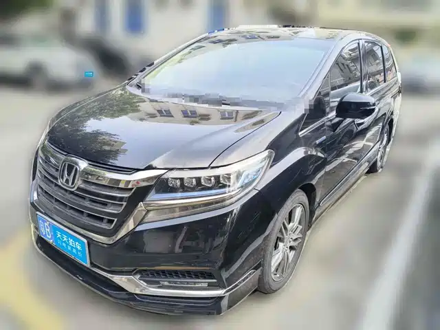 Honda Elysion 2019 2.0L Hybrid Luxury Edition — фото 1