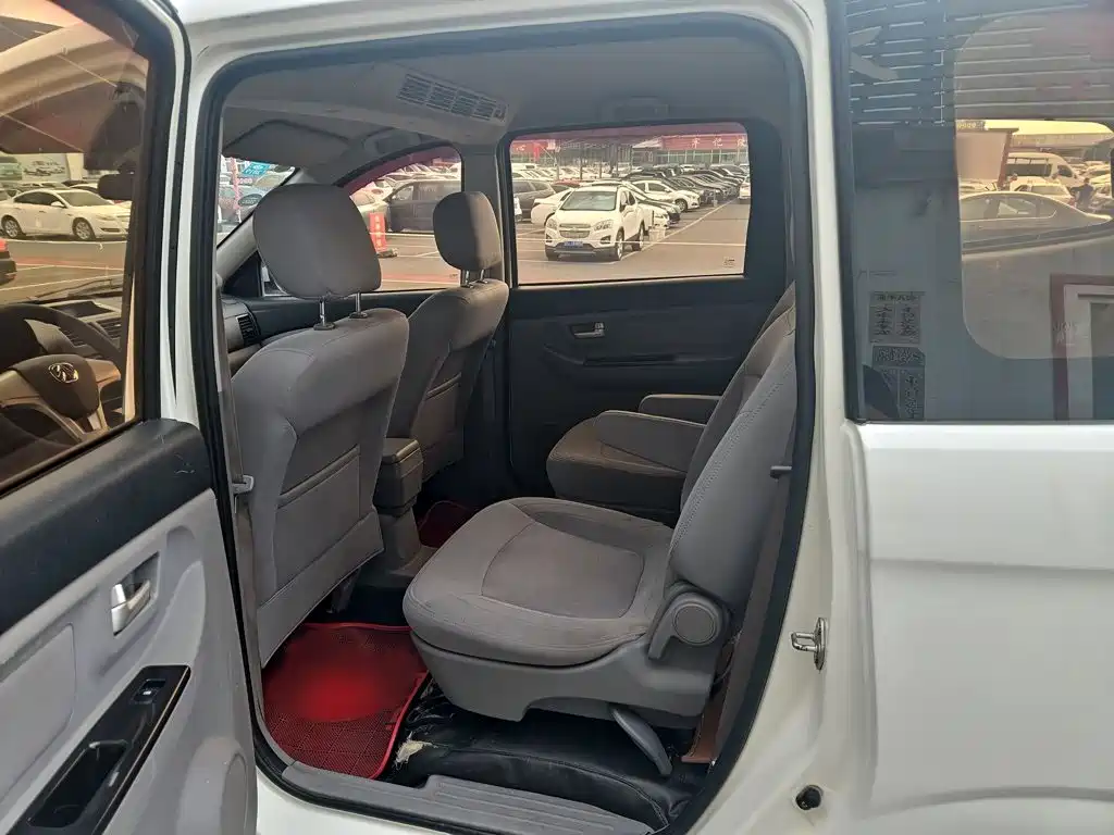 BAIC Weiwang M20 2017 2014 1.5L Utility BJ415A