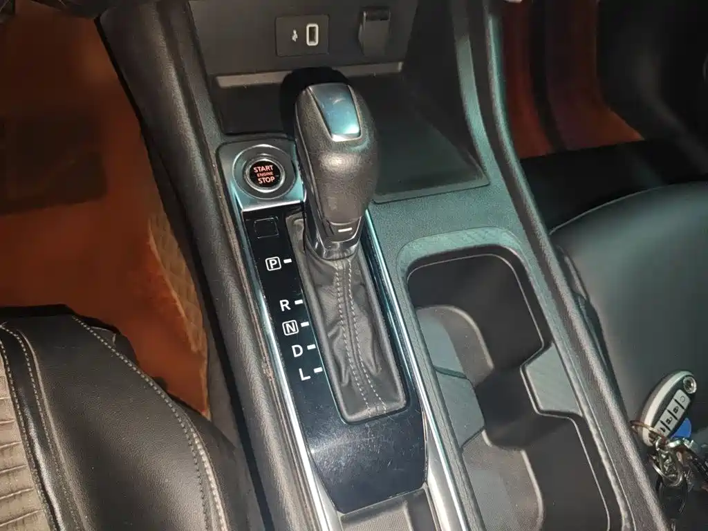 Nissan SYLPHY, миниатюра 7