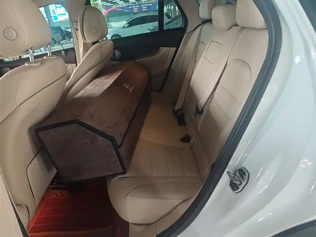 Mercedes-Benz GLC 2017 GLC 300 4MATIC Dynamic фото 17