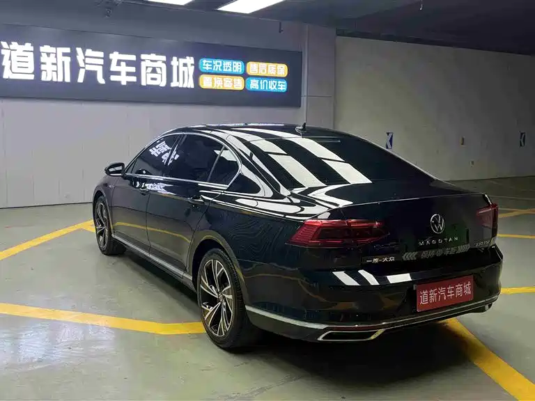 Volkswagen Magotan 2020 330TSI DSG Luxury фото 9