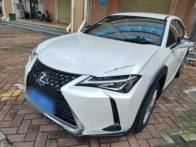 Lexus UX 2019