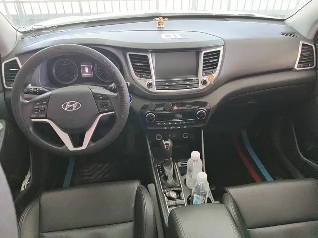 صورة 12 - Hyundai Tucson