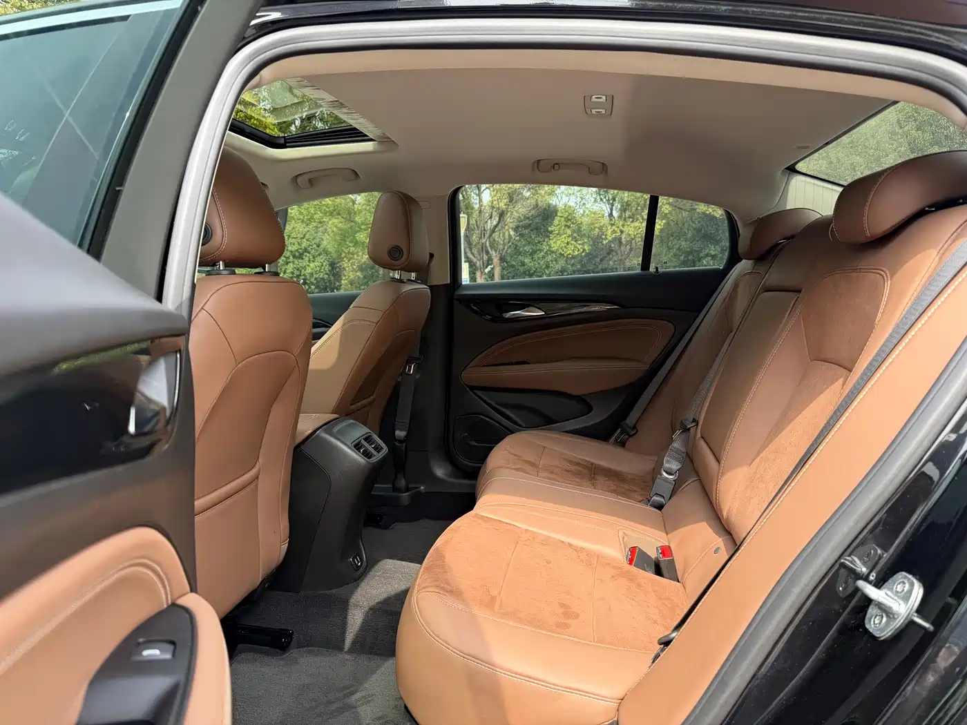 BUICK REGAL