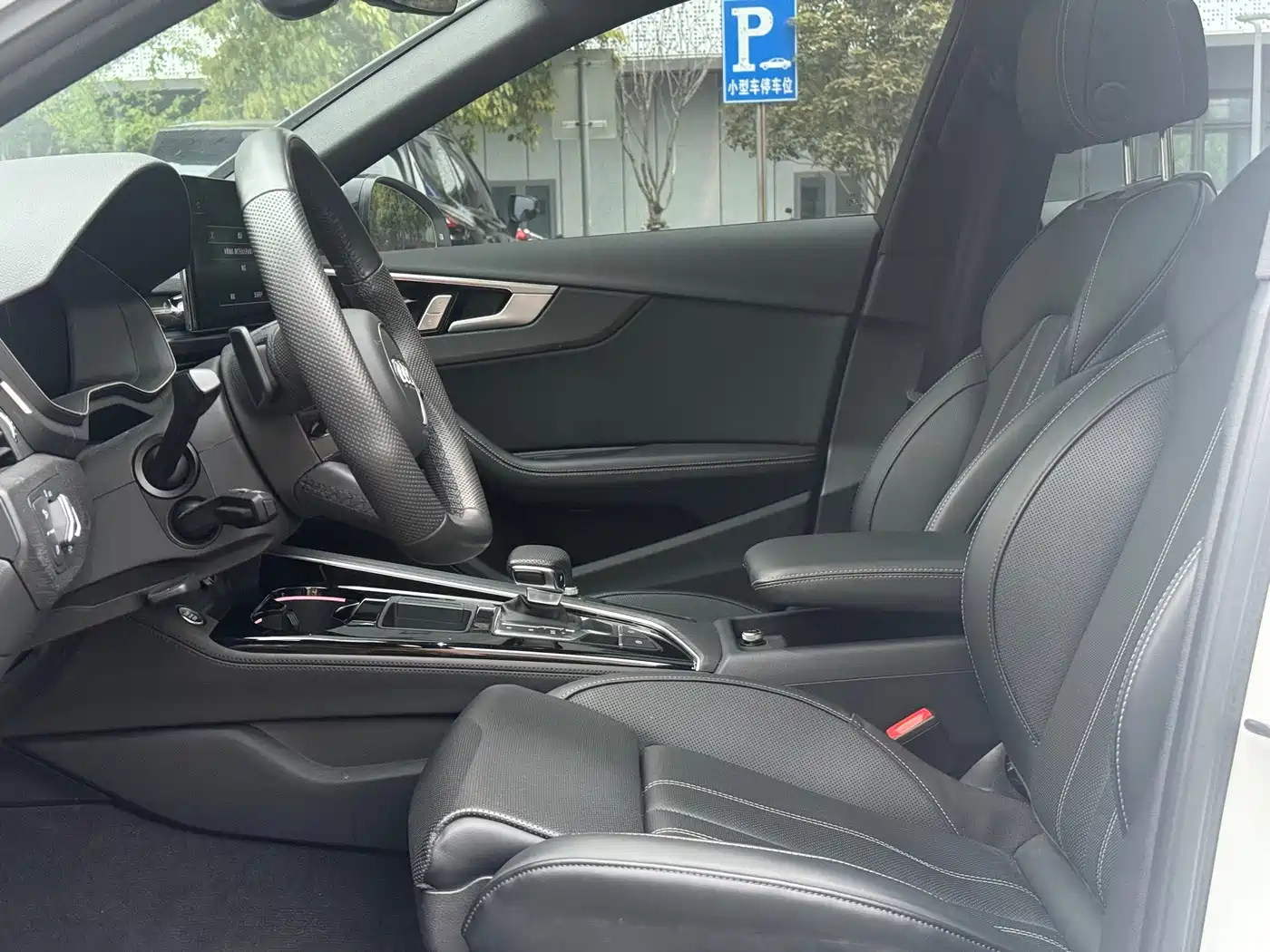 Audi A4L 2024 40 TFSI Luxury Dynamic фото 7